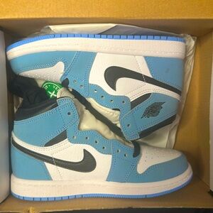 Jordan 1 Retro High OG University Blue (PS)